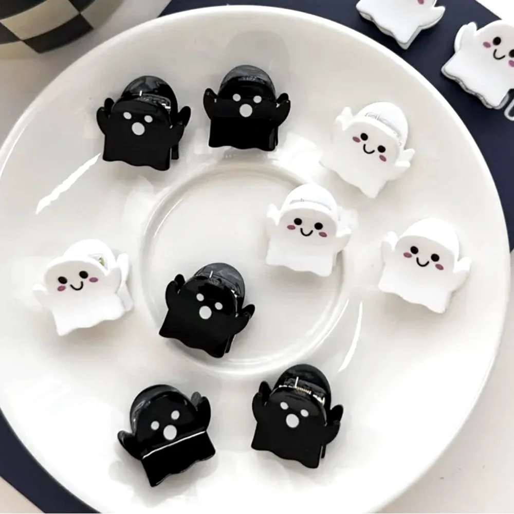 Halloween! 6 Ghost Hair Clips!! Great for Halloween Costume! Cute Ghost clips!